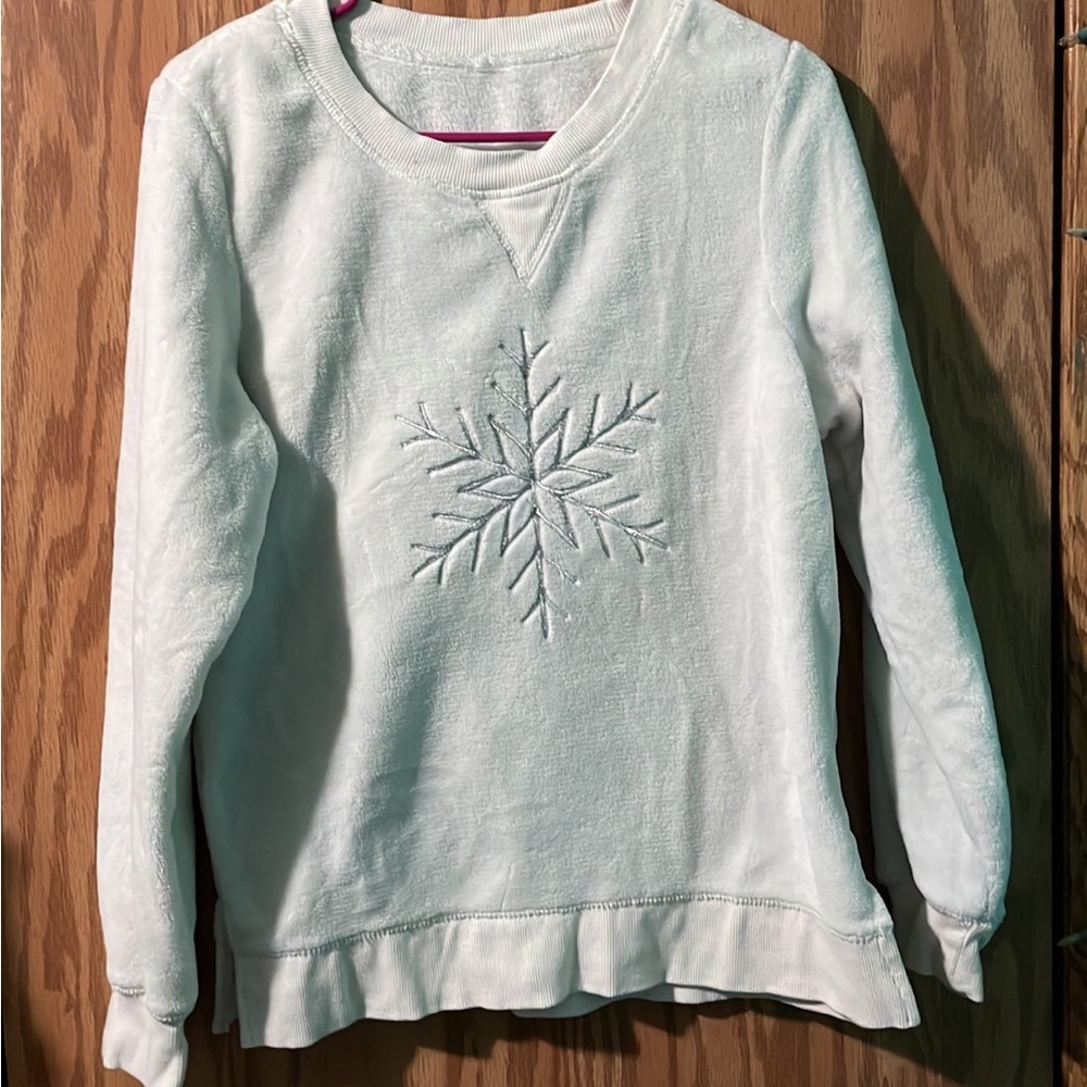 White Christmas sweater